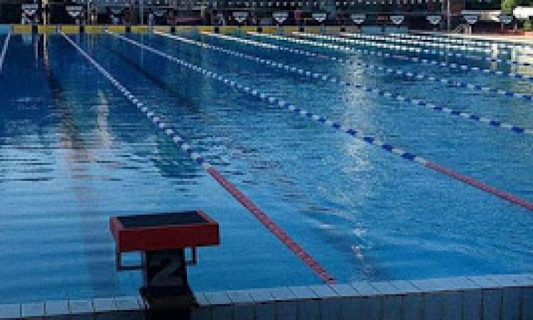 Μάθημα κολύμβησης στα σχολεία: Τα 78 κολυμβητήρια που θα διατεθούν